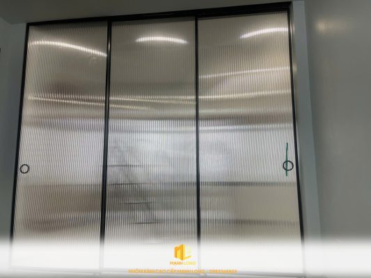 Cửa Lùa Slim Kính Sóng Tại Hà Nội Cửa Lùa Slim Kính Sóng Tại Hà Nội